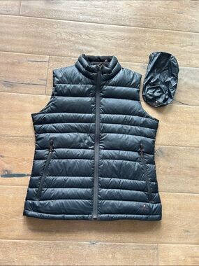 Isis Black Quilted Packable Puffer Vest